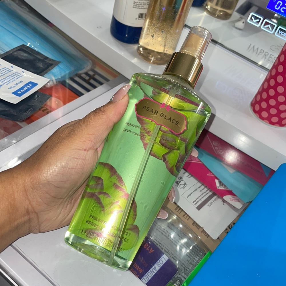 🍐Pear Glacé mist from Victoria’s Secret